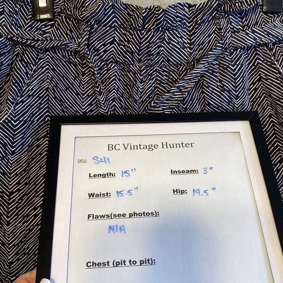 Thread & Supply NWT Woman Ruffle Belted Elastic Zebra Pattern Size Large Shorts - Picture 4 of 9